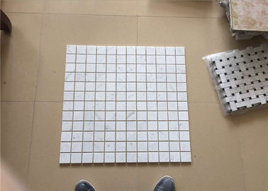 China Telhas de mármore brancas quadradas da parede do mosaico de Carrara para a decoração home fornecedor