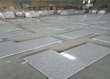 China Bancada em forma de L lustrada do granito, bancadas de pedra pré-fabricadas L emenda da forma fornecedor