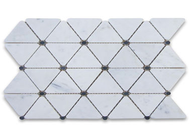 China O triângulo pontilha a telha de mosaico do mármore de Carrara, revestimento afiado decorativo das telhas de mosaico fornecedor